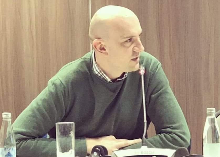 ZBOG RAZVOJA LEGLA, PRIHRANA PČELINJIH DRUŠTAVA JE GOTOVO OBAVEZNA