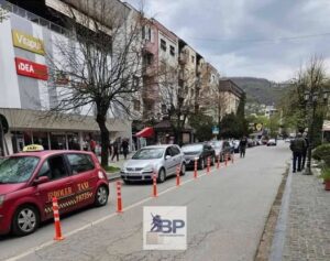 bijelo-polje-ulica-slobode-zaštitni-stubići-saobraćaj