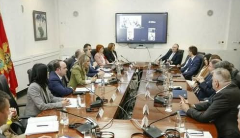 vijesti-bp-rat-diže-i-rate-kredita